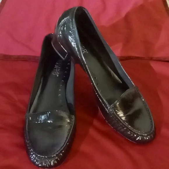 - Black Patent Leather Loafer - Picture 2 of 9